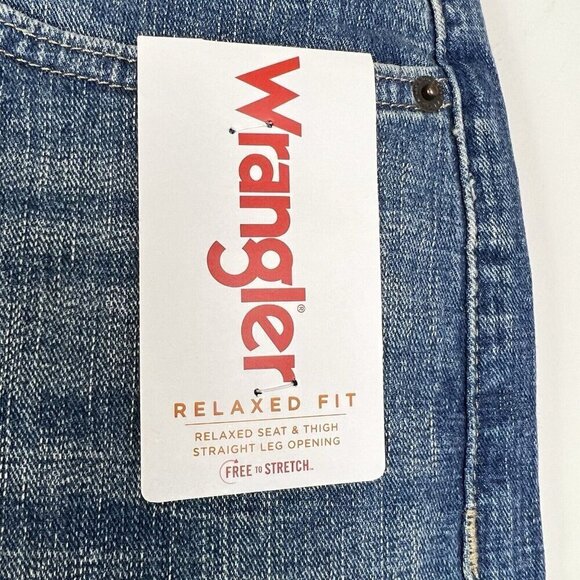 Wrangler Men’s Relaxed Fit Straight Leg Jeans Size 33 x 32 Blue Medium Wash NWT - Picture 5 of 9